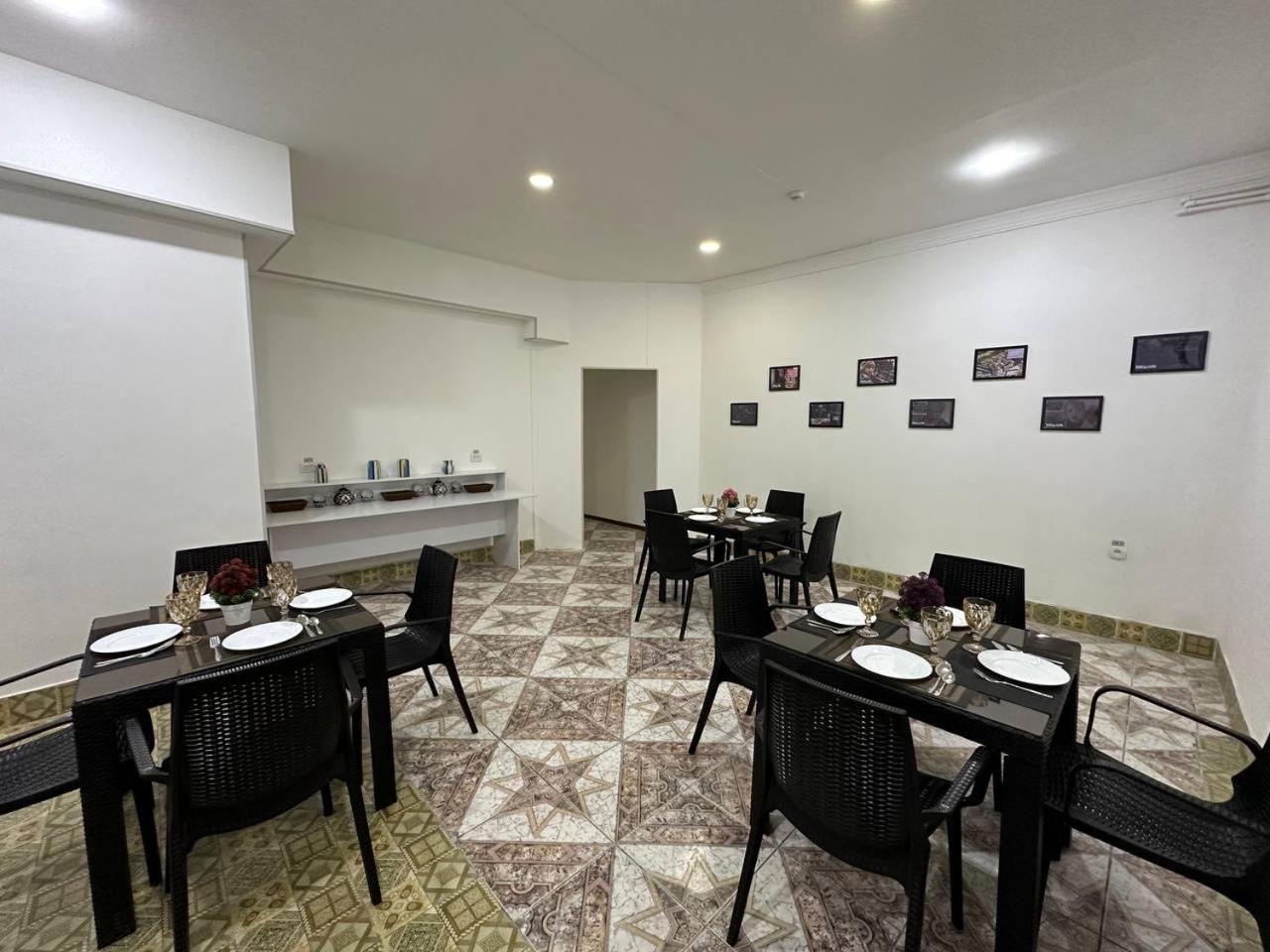 Home Alone Hotel Tashkent Exterior photo