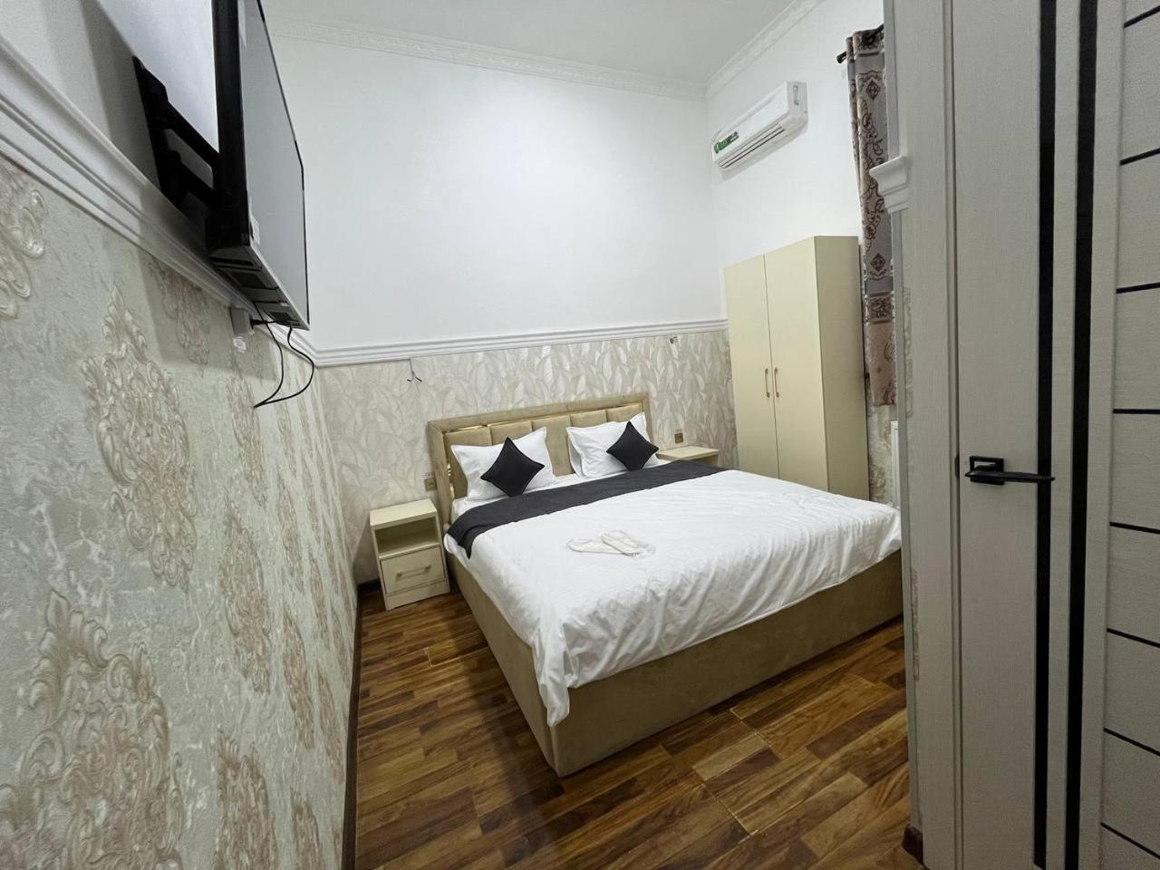 Home Alone Hotel Tashkent Exterior photo